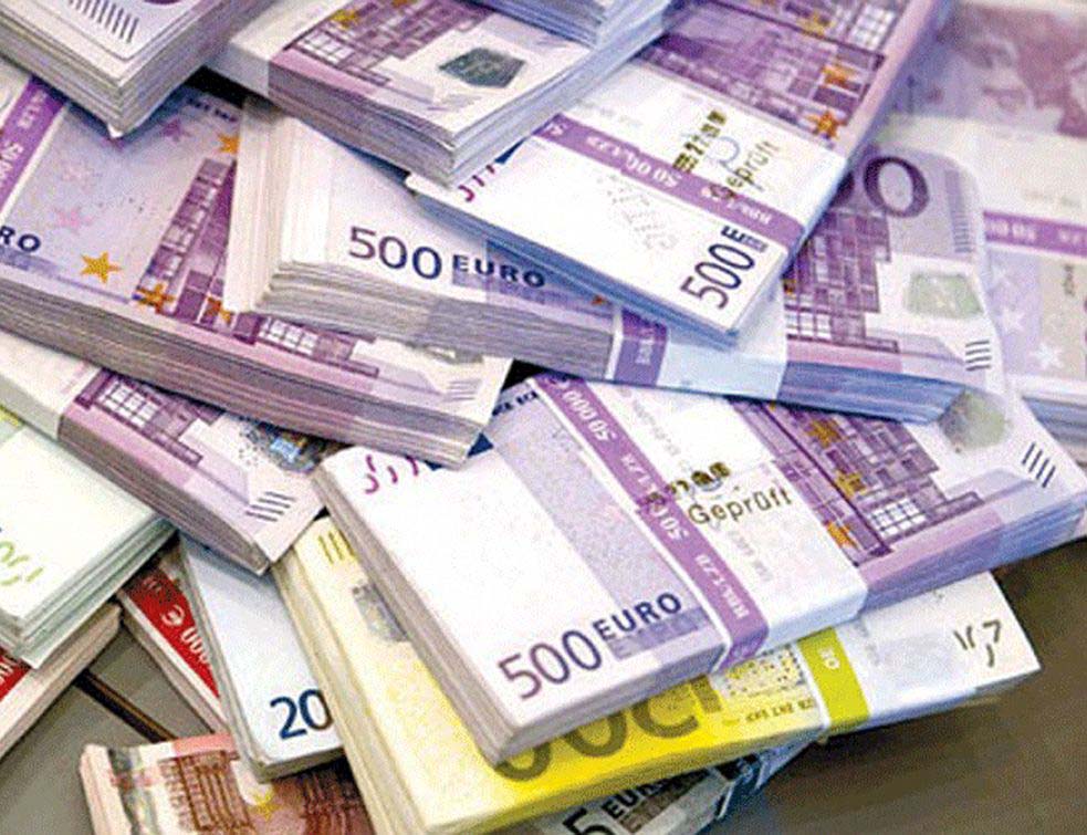 Дојче банка намерава да повуче из Лондона 450 милијарди евра због повећаног притиска Европске централне банке 